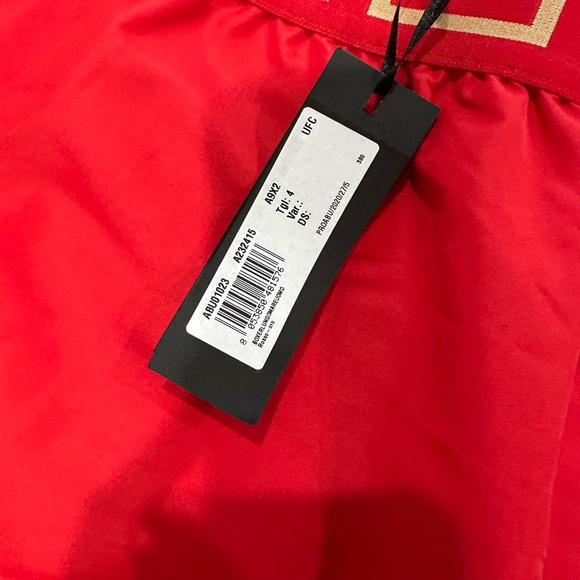 Versace Men’s Greca Swimshorts - Picture 3 of 4